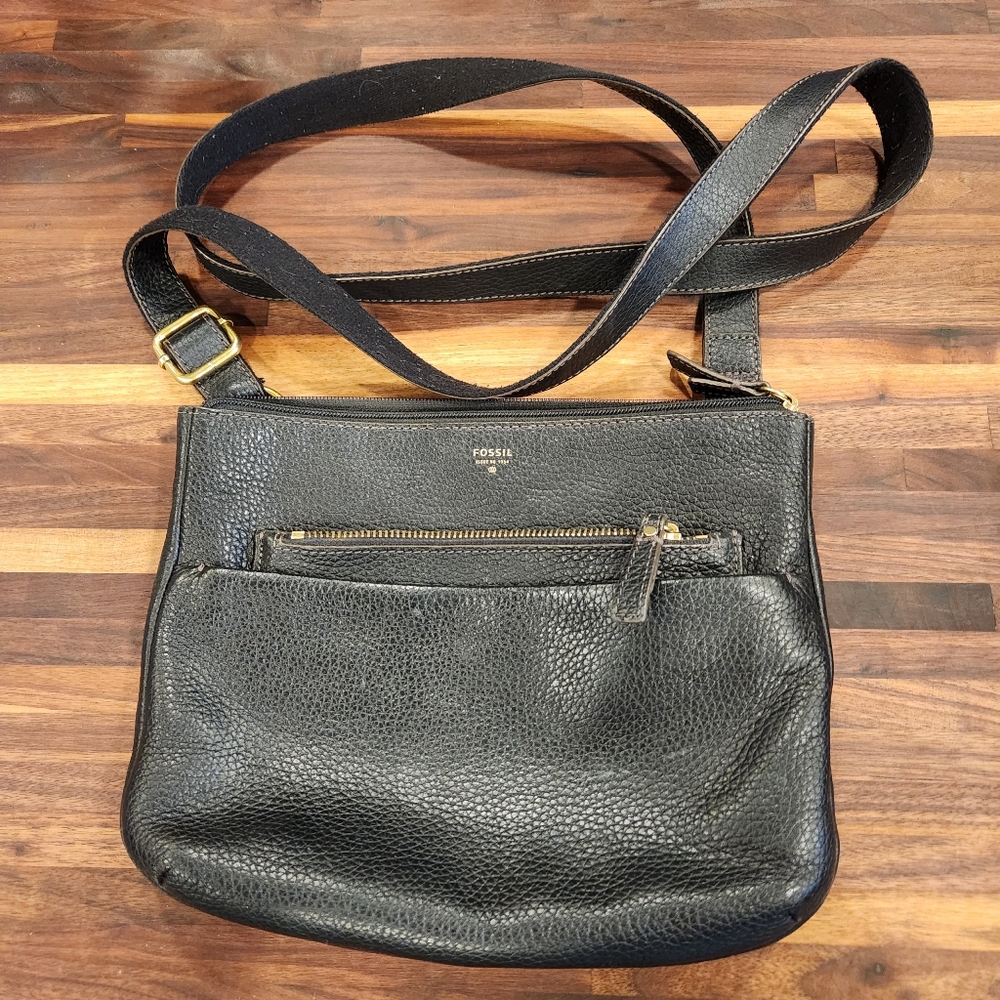 Fossil Black Leather Adjustable Crossbody Purse